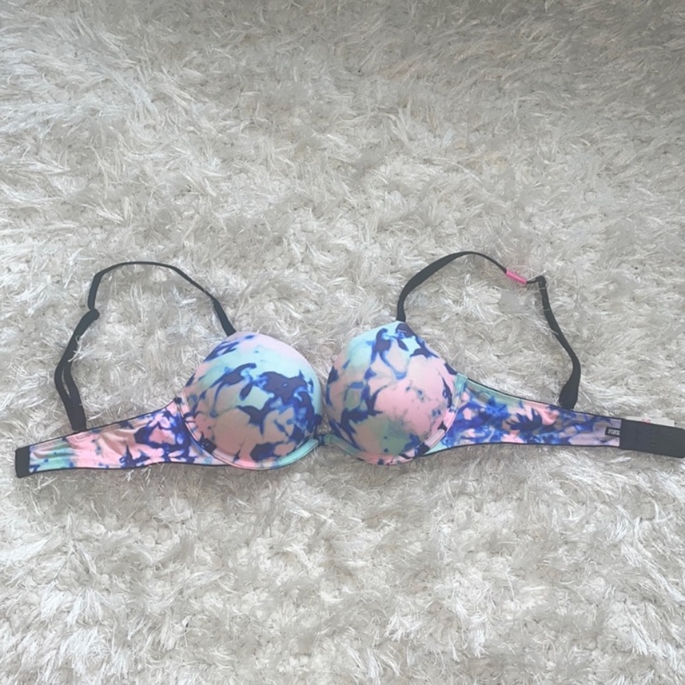 PINK Victoria’s Secret Super Push Up Bra